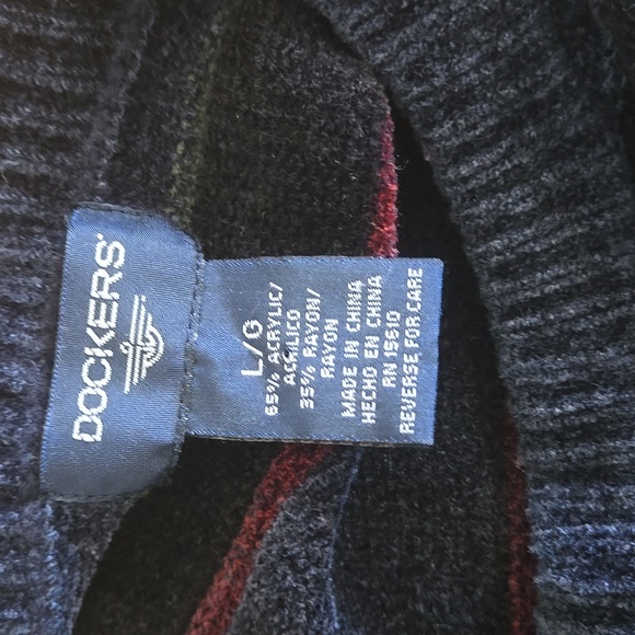 Dockers Velour Striped Men's Sweater - Picture 6 of 6